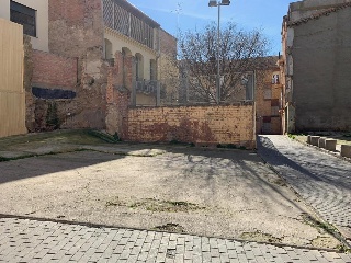 18685-0001 4
