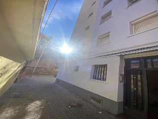 Piso en venta en Badalona de 64  m²