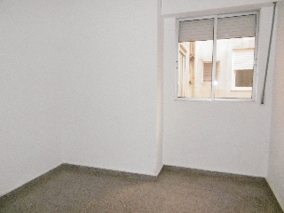 18631-0001 4