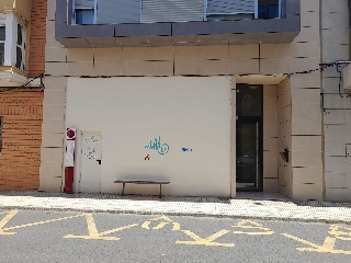 Local en venta en Alzira de 184  m²