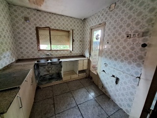 01652-0001 7