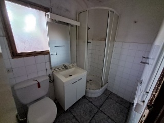 01652-0001 12
