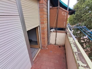 01652-0001 19