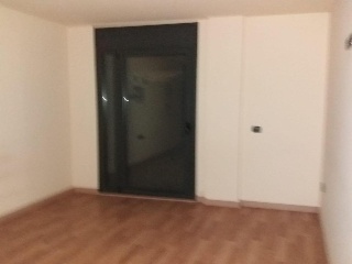 Piso y plaza de garaje en Olost Barcelona 4