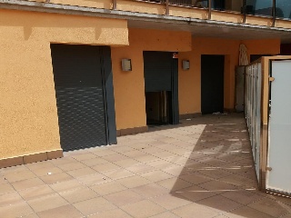 Piso y plaza de garaje en Olost Barcelona 9