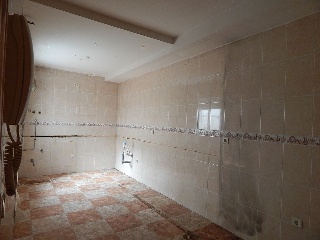 00856-0001 3