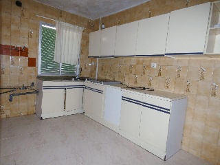 00876-0001 4