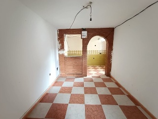 00890-0001 2
