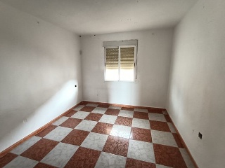 00890-0001 4