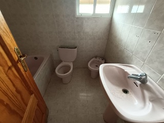 00890-0001 7