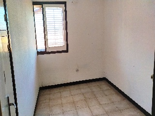 00819-0001 4