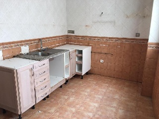 10805-0001 3