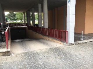 00748-0001 5