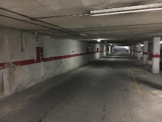 00748-0001 8