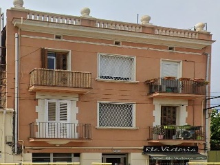 Piso en venta en Cornellà De Llobregat de 98  m²