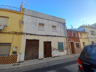 Unifamiliar en venta en Tavernes De La Valldigna de 205  m²