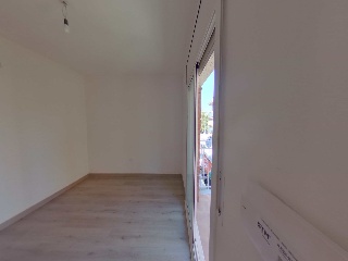 03773-0001 4