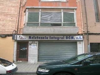 Local en venta en Terrassa de 81  m²