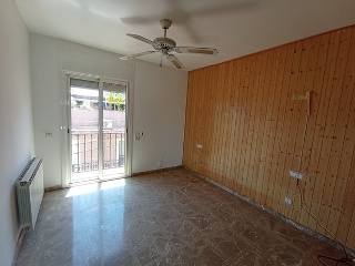 04716-0001 4