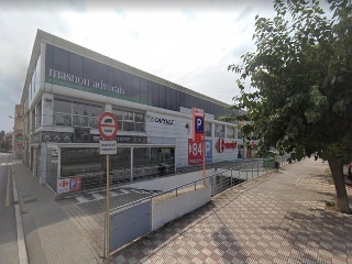 Local en venta en Pineda De Mar de 79  m²