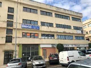 Local en venta en Mairena Del Aljarafe de 83  m²