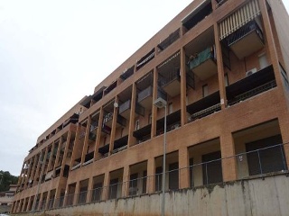 01894-0001 4