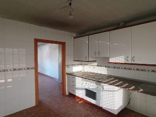 00058-0001 3