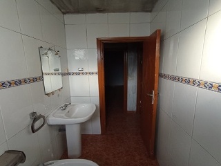 00058-0001 7