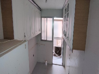 01985-0001 11