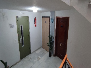 01985-0001 17