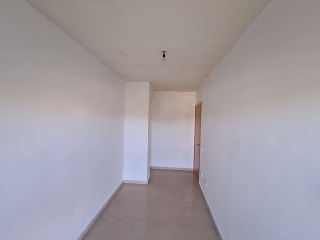 Edificio de viviendas y plazas de garaje en Flix , Tarragona 5