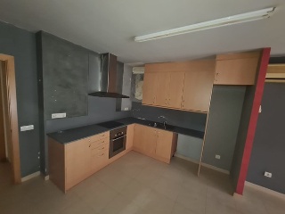 Edificio de viviendas y plazas de garaje en Flix , Tarragona 9