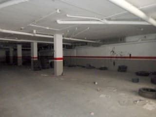 Edificio de viviendas y plazas de garaje en Flix , Tarragona 6