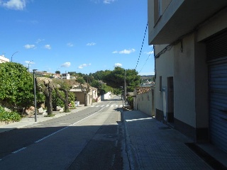 Edificio de viviendas y plazas de garaje en Flix , Tarragona 9