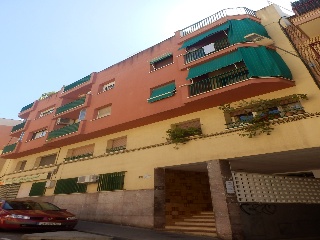 Piso en venta en Santa Coloma De Gramenet de 80  m²