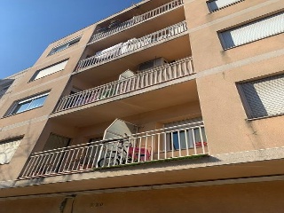 Piso en venta en Terrassa de 66  m²