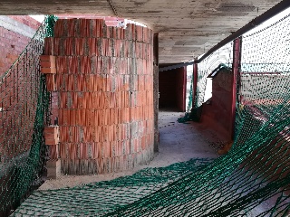06087-0001 9