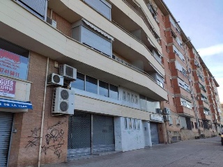 04877-0001 2