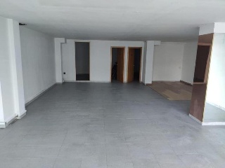 04877-0001 8