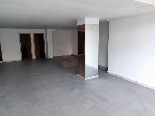 04877-0001 11