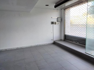 04877-0001 17