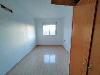 00815-0001 9