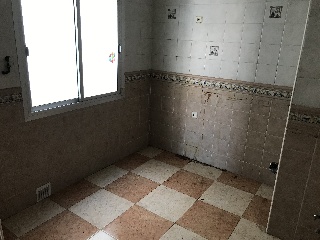 00725-0001 7