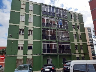 Piso en venta en San Cristóbal De La Laguna de 87  m²