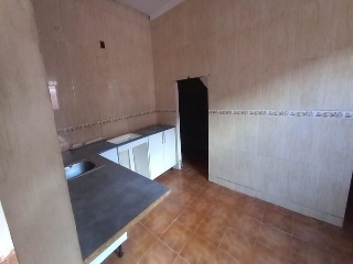 01700-0001 12