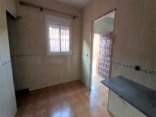 01700-0001 13