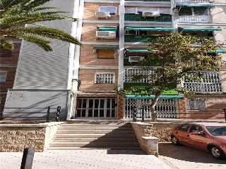 Piso en venta en Cornellà De Llobregat de 61  m²