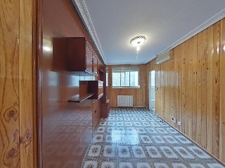 09727-0001 4