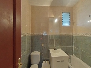 09727-0001 32