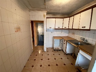 16387-0001 13